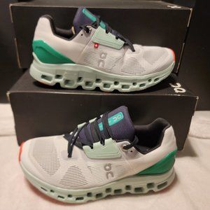 On Cloudstratus Undyed-White Creek Women's 8